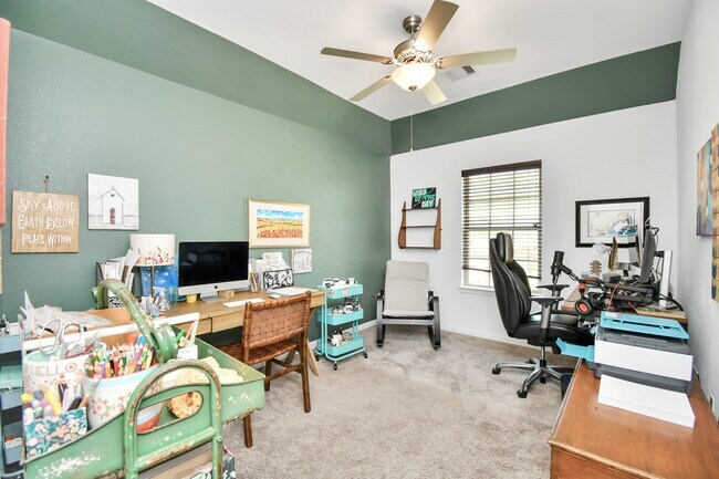 Building Photo - 2211 Ginger Trail Ln