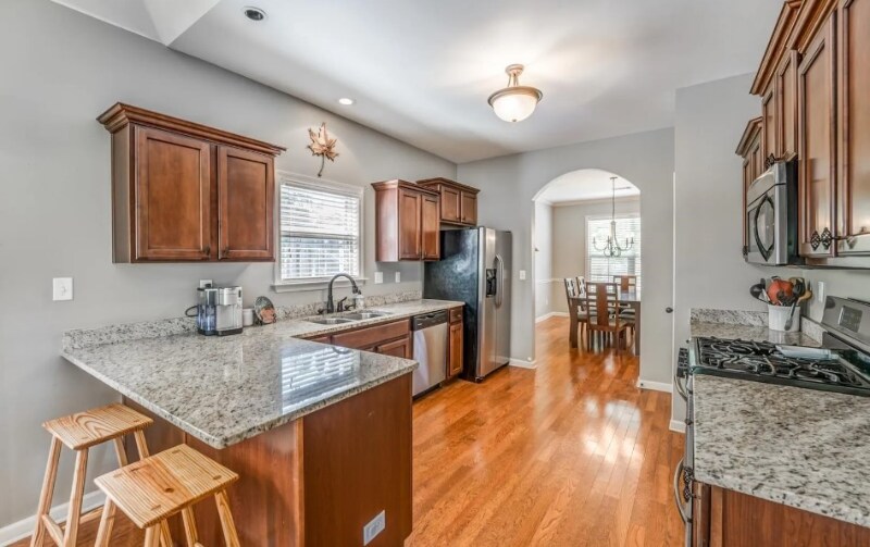 Building Photo - 10165 Carly Dr