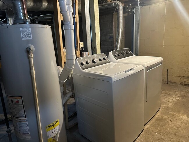 Building Photo - Remodeled 2 Bedroom House for Rent