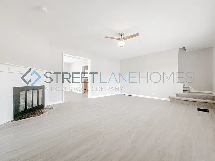 Building Photo - 205 9th Ave