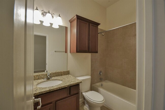Building Photo - 3643 Cottage Pines Ln