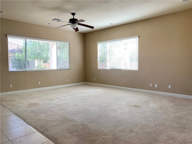 Building Photo - 10660 Lago Cantini St