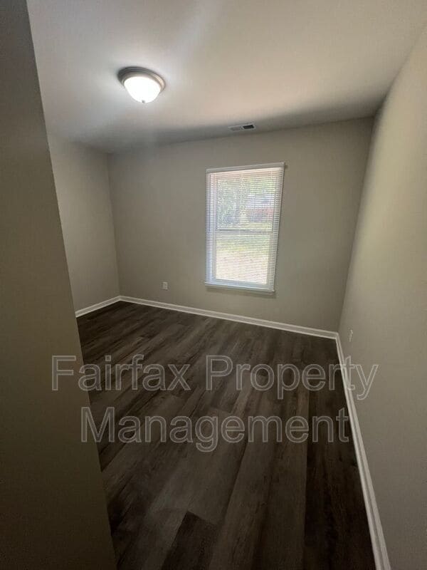 Building Photo - 2612 Owen St