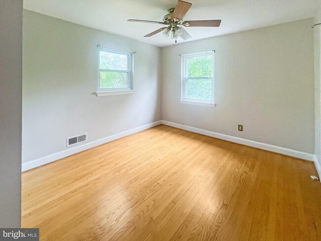 Building Photo - 2703 Belleview Ave
