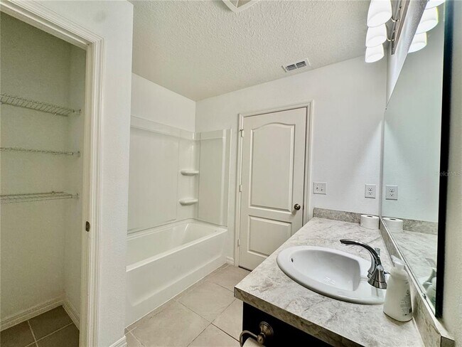 Building Photo - 1516 Mattie Pointe Pl