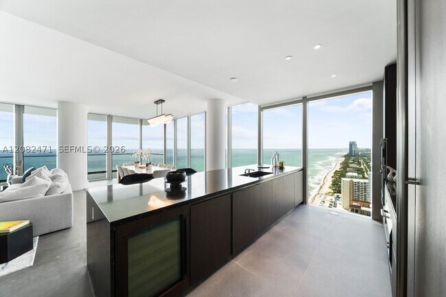 Building Photo - 2000 S Ocean Dr