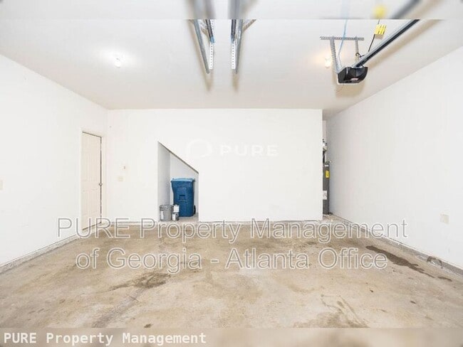 Building Photo - 840 Pine Arbor Ln