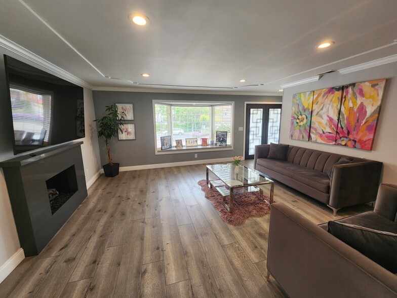 Building Photo - 13969 Wallabi Ave