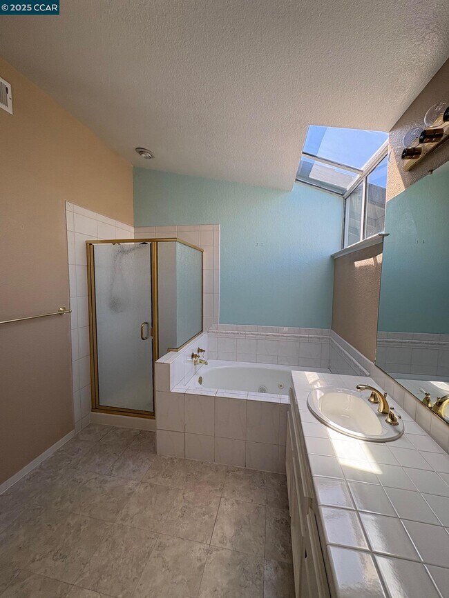 Building Photo - 1029 Lakeridge Pl