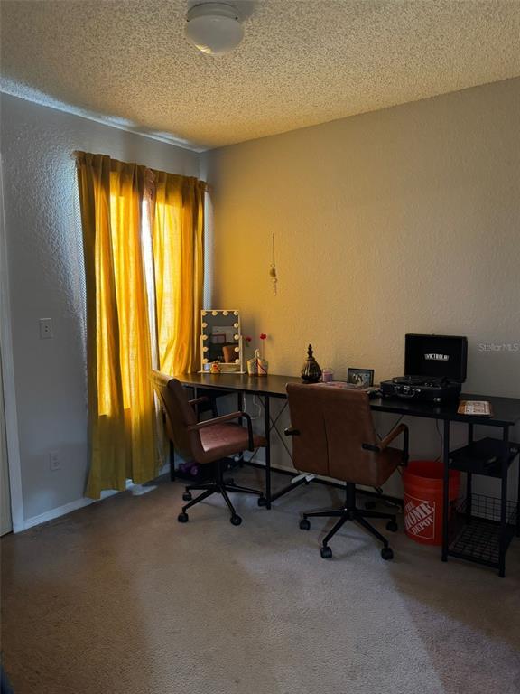 Building Photo - 2550 N Alafaya Trail