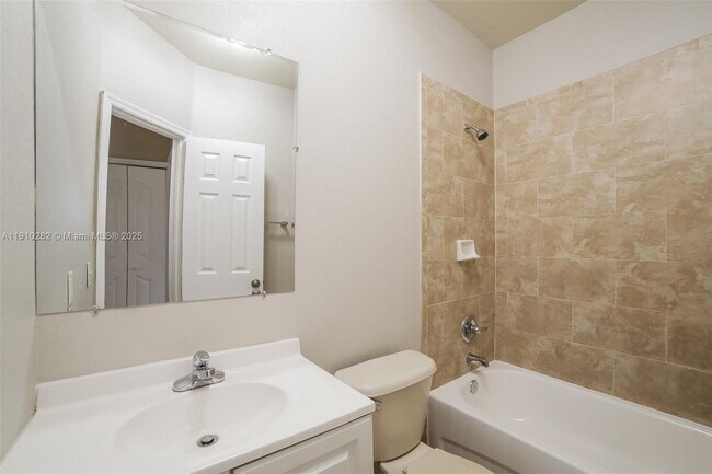 Building Photo - 10131 W Indigo St