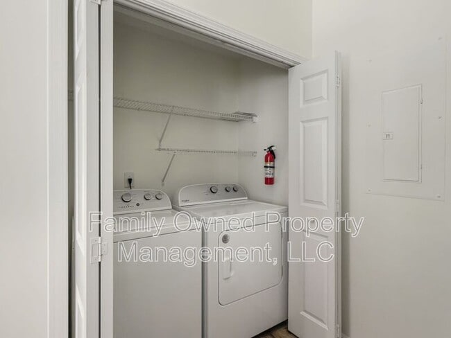 Building Photo - 5208 Copley Cir