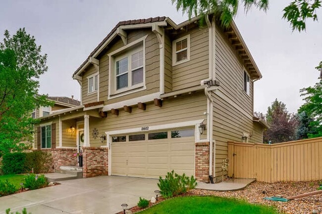 Building Photo - Evolve Real Estate: Meticulous Executive 4...