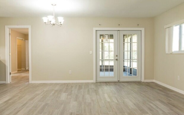 Building Photo - Updated Single family 3 bedroom, 2 bathroom!