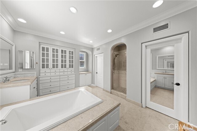 Building Photo - 52 Winding Way