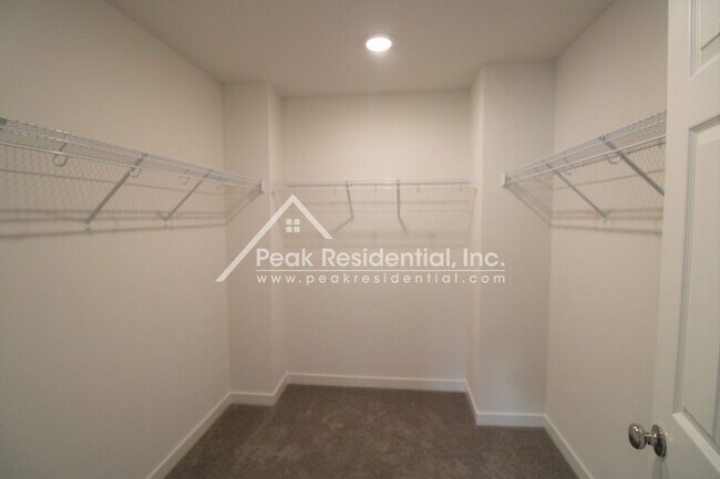 Building Photo - Brand New 3bd/2.5ba North Natomas Townhous...