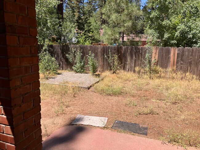 Building Photo - TA875-Greystone