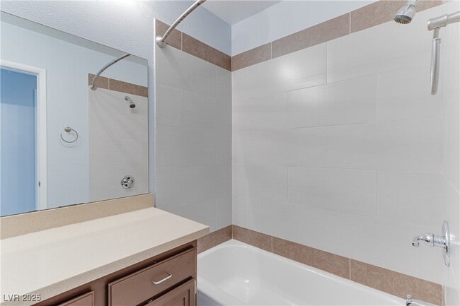 Building Photo - 3220 Weber Ct