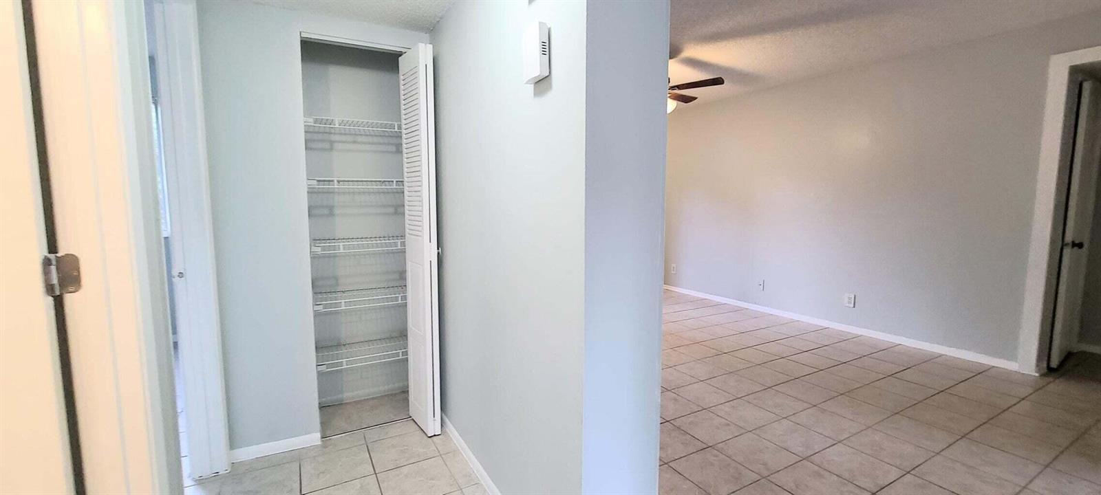 Building Photo - 701 Gardens Dr