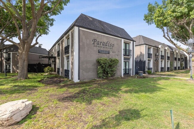 Building Photo - 10109 Regal Park Ln