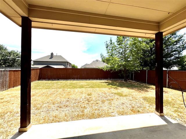 Building Photo - 5201 Pinewood Dr