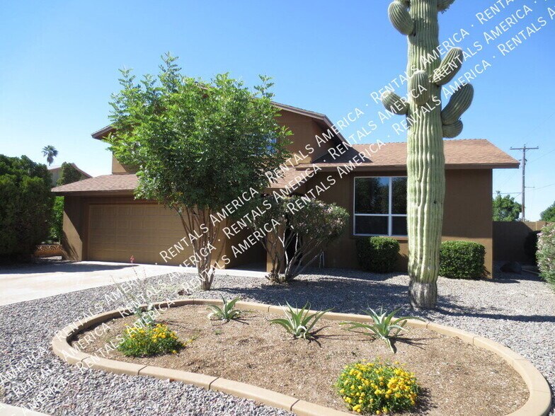 Building Photo - 238 E Ellis Dr