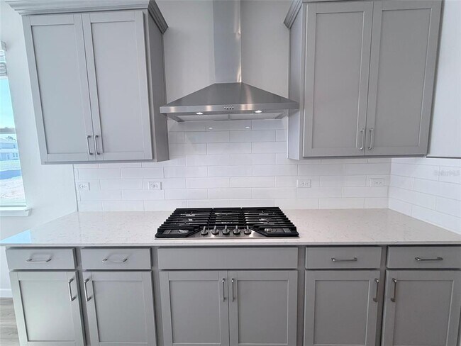 Building Photo - 36 Perseus Ave