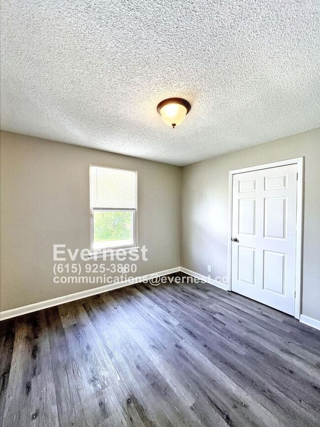 Building Photo - Spacious 4-Bedroom, 2-Bathroom Home with C...