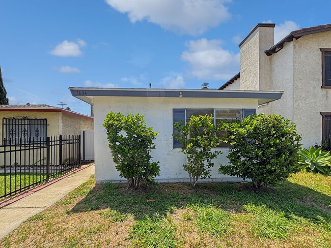 Building Photo - Updated 3B/2BA House in North Park w/ Cove...