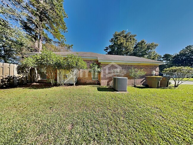 Building Photo - 103 Richmond Way