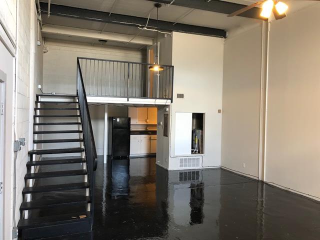 Building Photo - 2501 S Harwood St