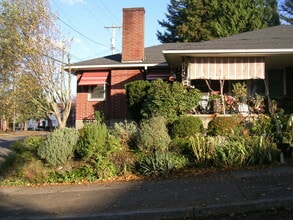 Building Photo - 266