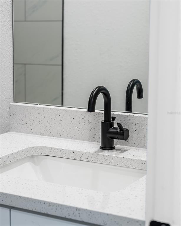 Building Photo - 24510 SW Kingsway Cir