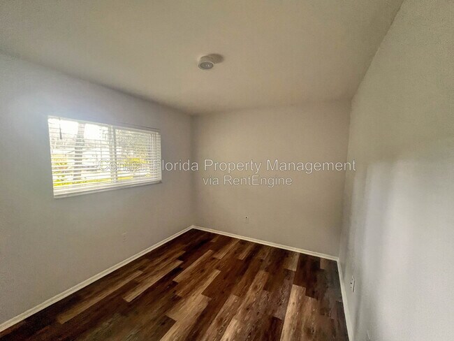 Building Photo - 7915 Compass Dr