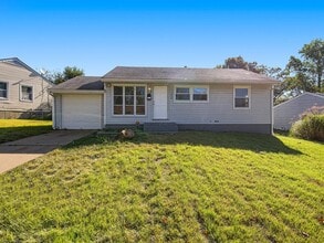 Building Photo - 258 Presley Rd