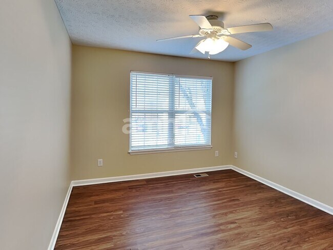 Building Photo - 8685 Woolstone Ct