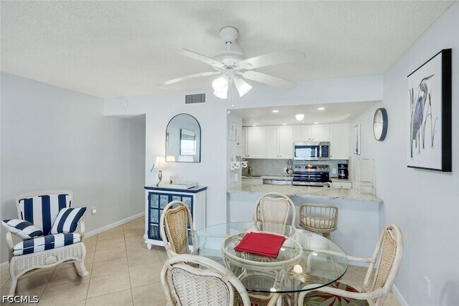 Building Photo - 25840 Hickory Blvd