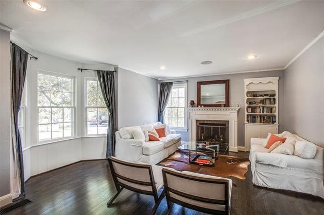 Building Photo - 6840 Lorna Ln