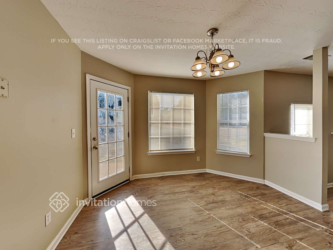 Building Photo - 20 Rock View Ln