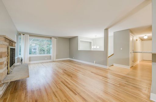 Building Photo - Beautiful 4 Bedroom Home in Matthews Beach AVAILABLE NOW!