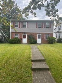 Building Photo - New Listing!