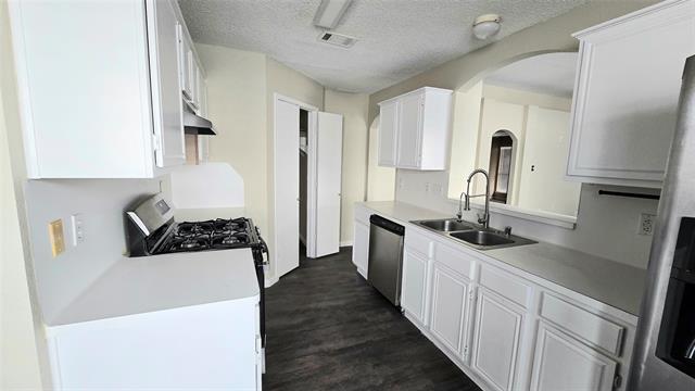 Building Photo - 5205 Wedgewood Dr