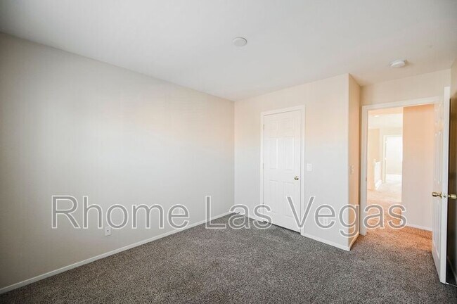 Building Photo - 4599 Deer Forest Ave