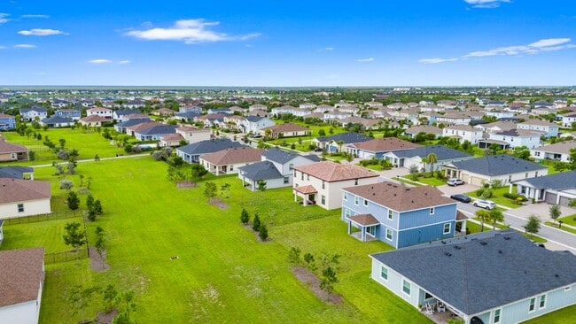 Building Photo - 1120 Haywagon Trl