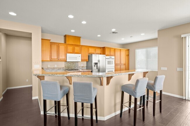 Building Photo - 82013 Cochran Dr