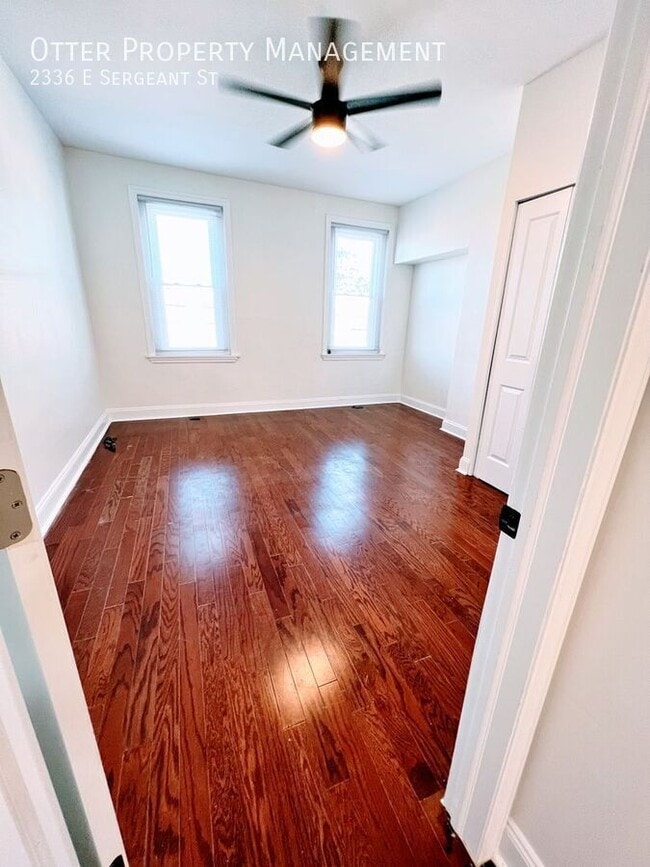 Building Photo - 2336 E Sergeant St