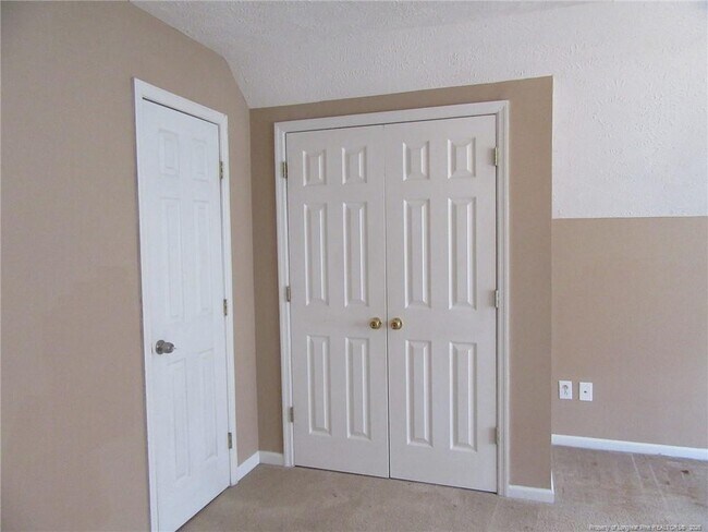 Building Photo - 6720 Jacobs Creek Cir