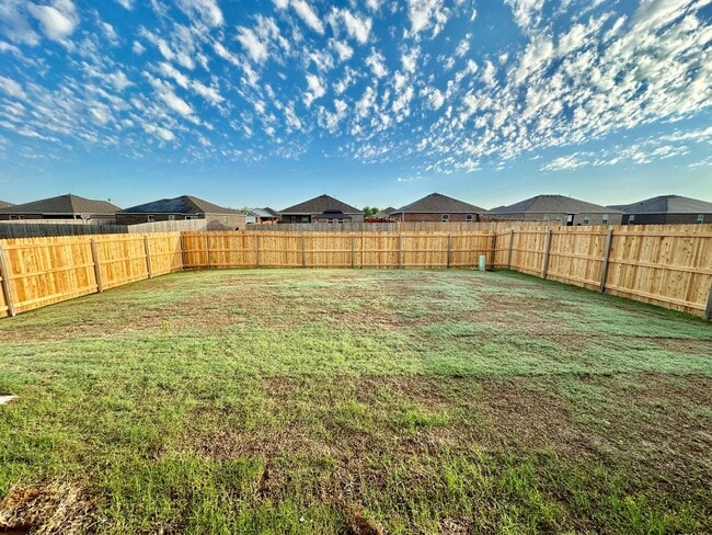 Building Photo - 4 bedroom 2 bath 2 car garage - Bixby Schools