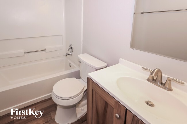 Building Photo - 9426 Bendell