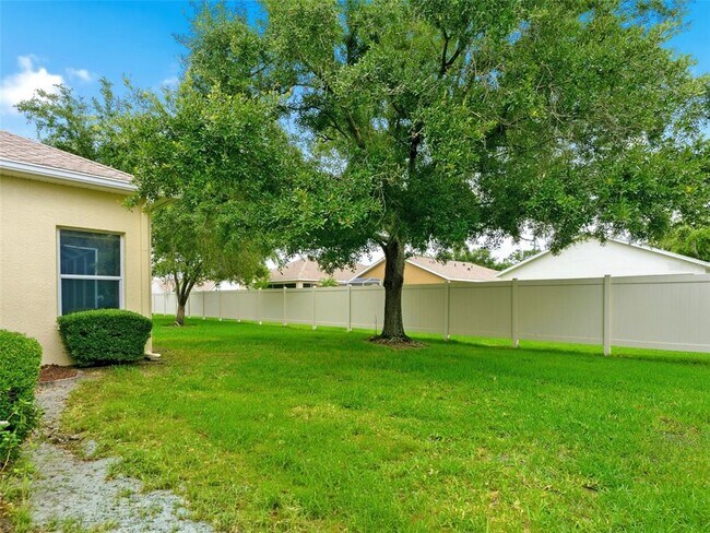 Building Photo - 23802 Coral Ridge Ln